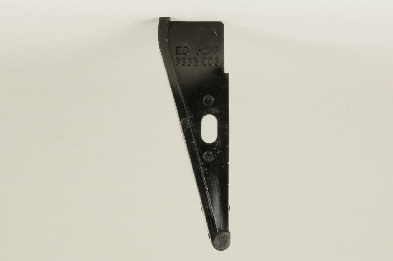 Slide component for interlock left